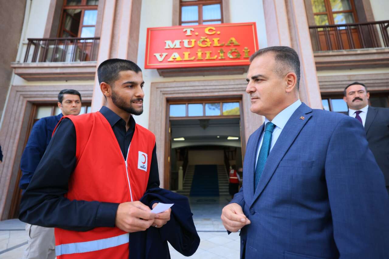 Muğla Genç Kızılay'dan Vali Akbıyık'a Ziyaret 3